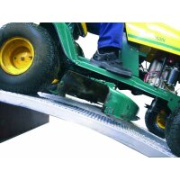 Alu-Laderampe,  900 kg pro Paar, ist aber nur 1 Stück, gebogen